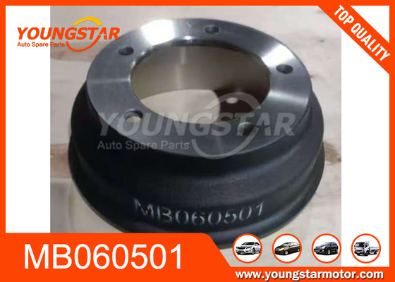 MITSUBISHI 4D30 Bremstrommel MB060501